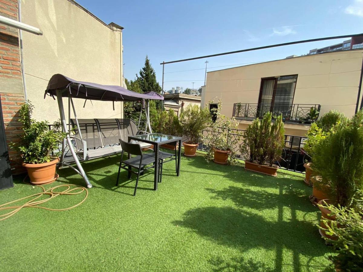 Brand New Apartment With Terrace Tbilisi Exterior foto