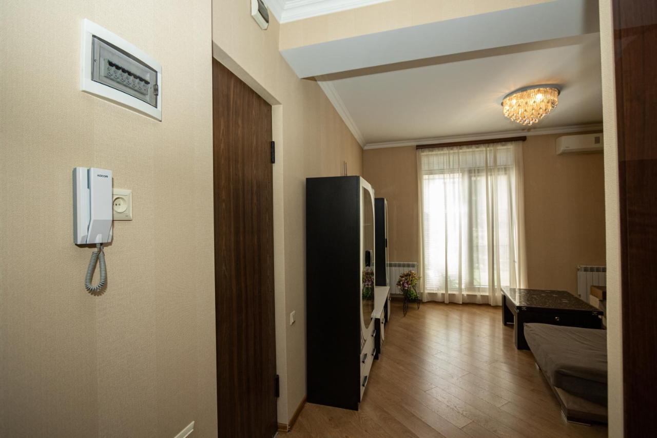 Brand New Apartment With Terrace Tbilisi Exterior foto