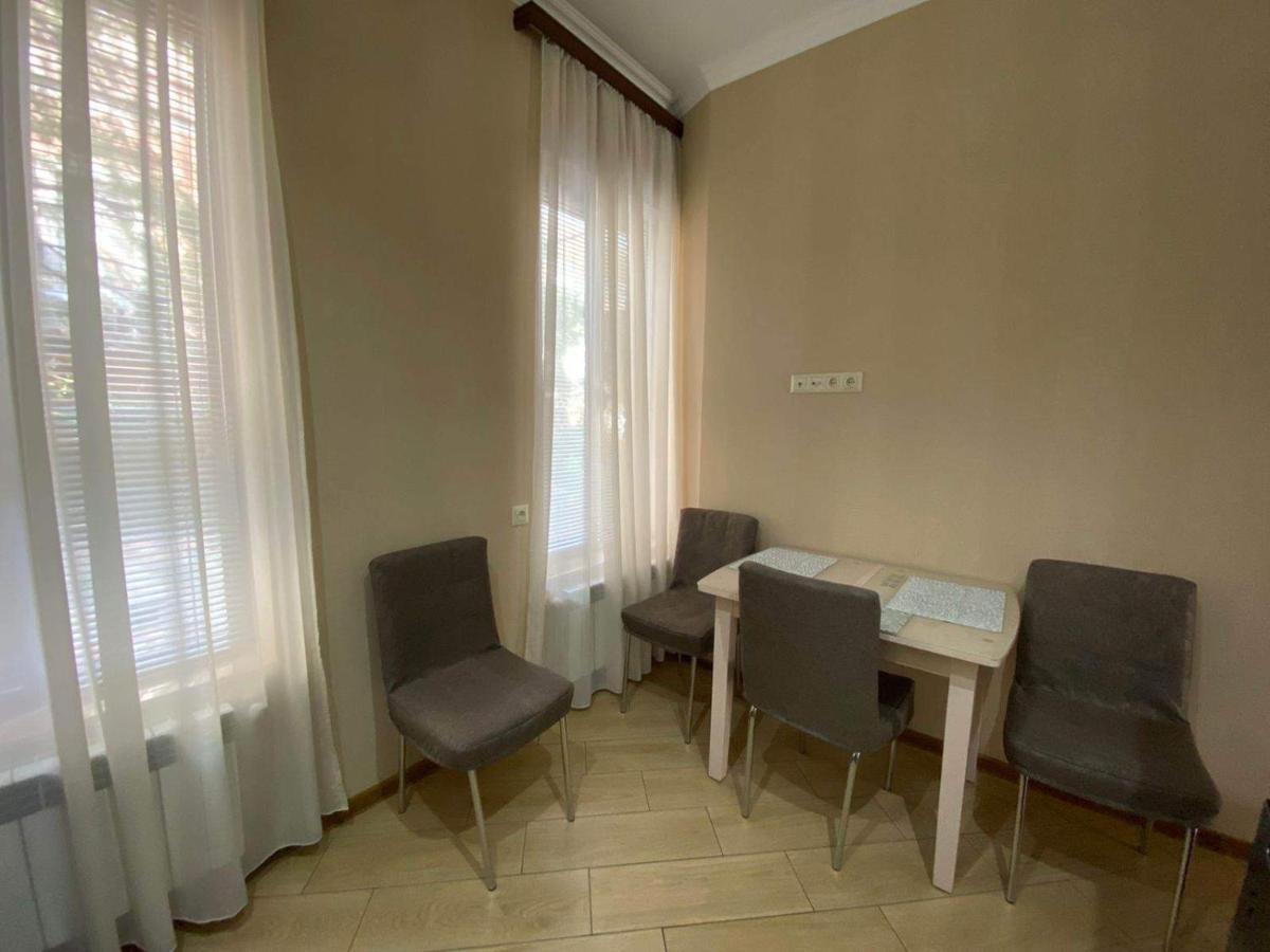 Brand New Apartment With Terrace Tbilisi Exterior foto