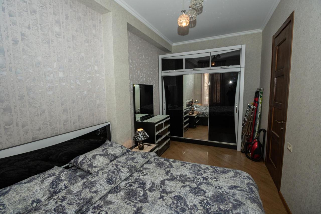 Brand New Apartment With Terrace Tbilisi Exterior foto